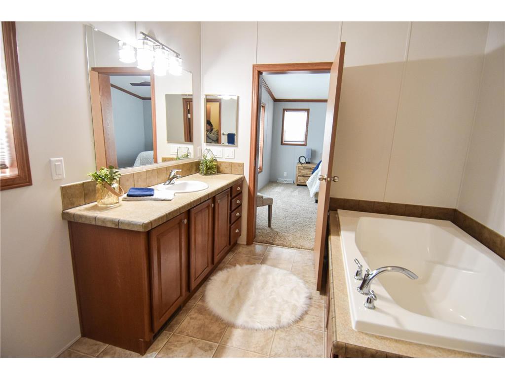17922 142nd Avenue NE North Twp MN 56701 7096553 image45