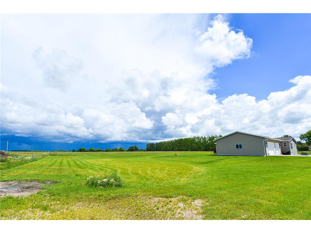 17922 142nd Avenue NE North Twp MN 56701 7096553 image66