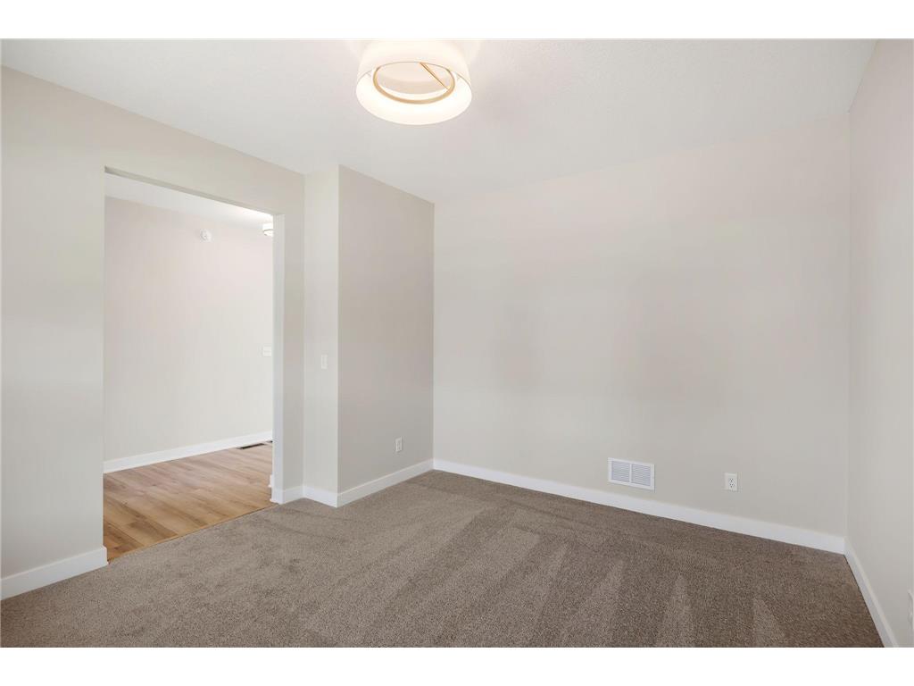 17924 Headwaters Drive Lakeville MN 55044 7111119 image10