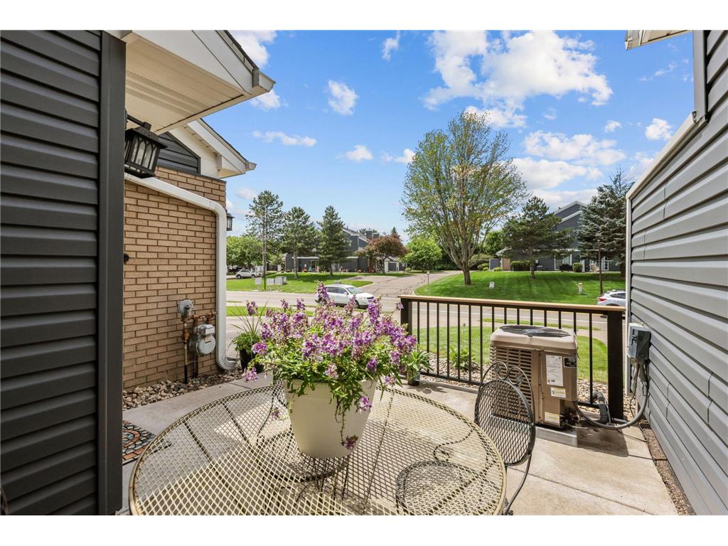 1795 Donegal Drive #8 Woodbury MN 55125 7108456 image3