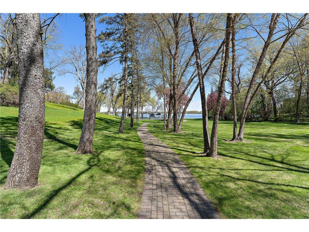 17950 Breezy Point Road Woodland MN 55391 - Lake Minnetonka 7079078 image7