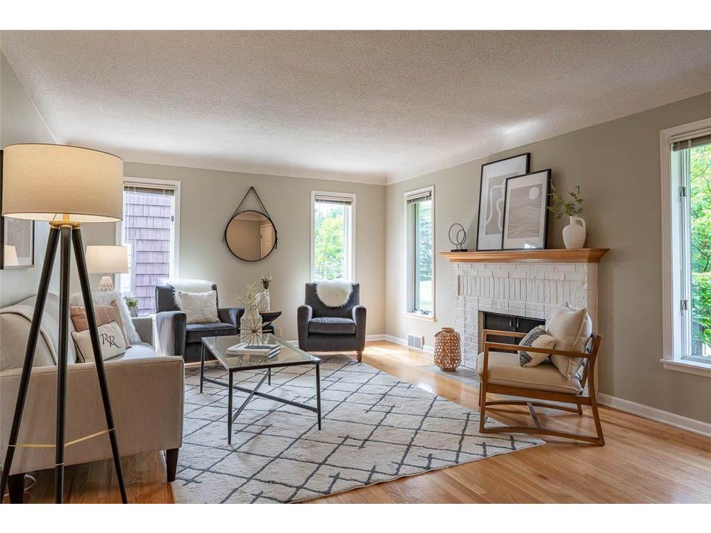 1796 Beechwood Avenue Saint Paul MN 55116 6367365 image1