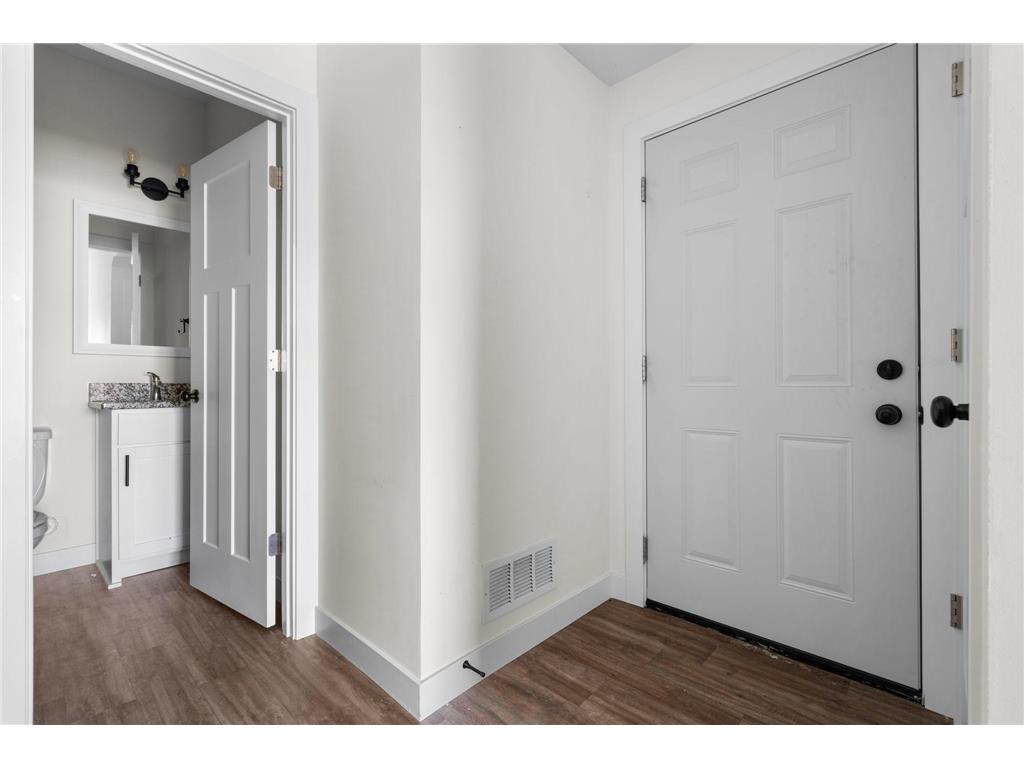 1796 Calhoun Court S Cambridge MN 55008 7084717 image12
