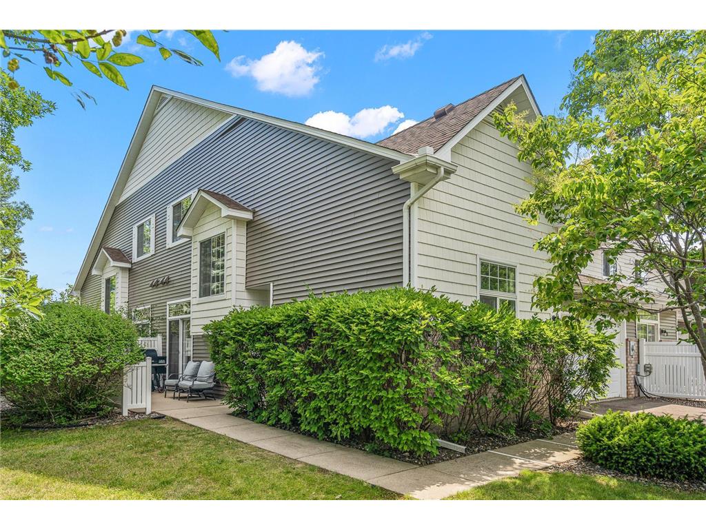 17962 Cobblestone Way #1 Eden Prairie MN 55347 6400388 image1