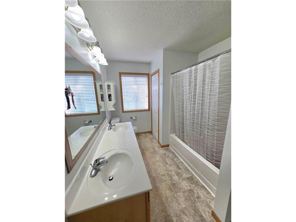 17967 69th Place N Maple Grove MN 55311 7067054 image11