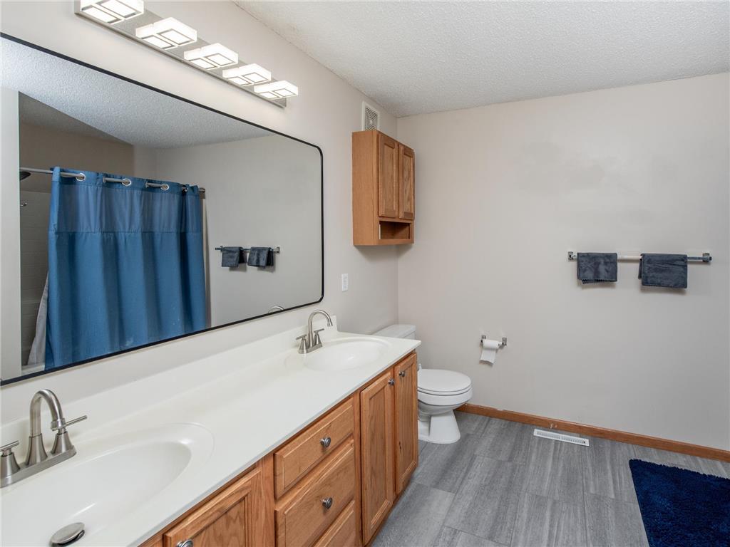 17969 96th Avenue N Maple Grove MN 55311 7096602 image18
