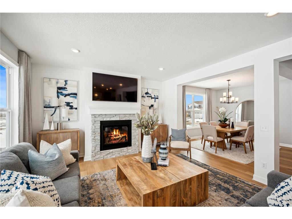 17969 Hinckley Avenue Lakeville MN 55044 6548787 image1