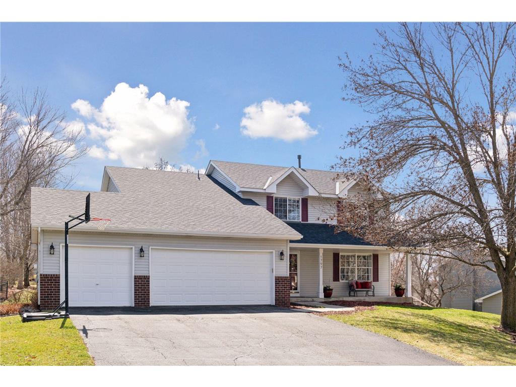 1797 Valley Ridge Trail N Chanhassen MN 55317 6506043 image1