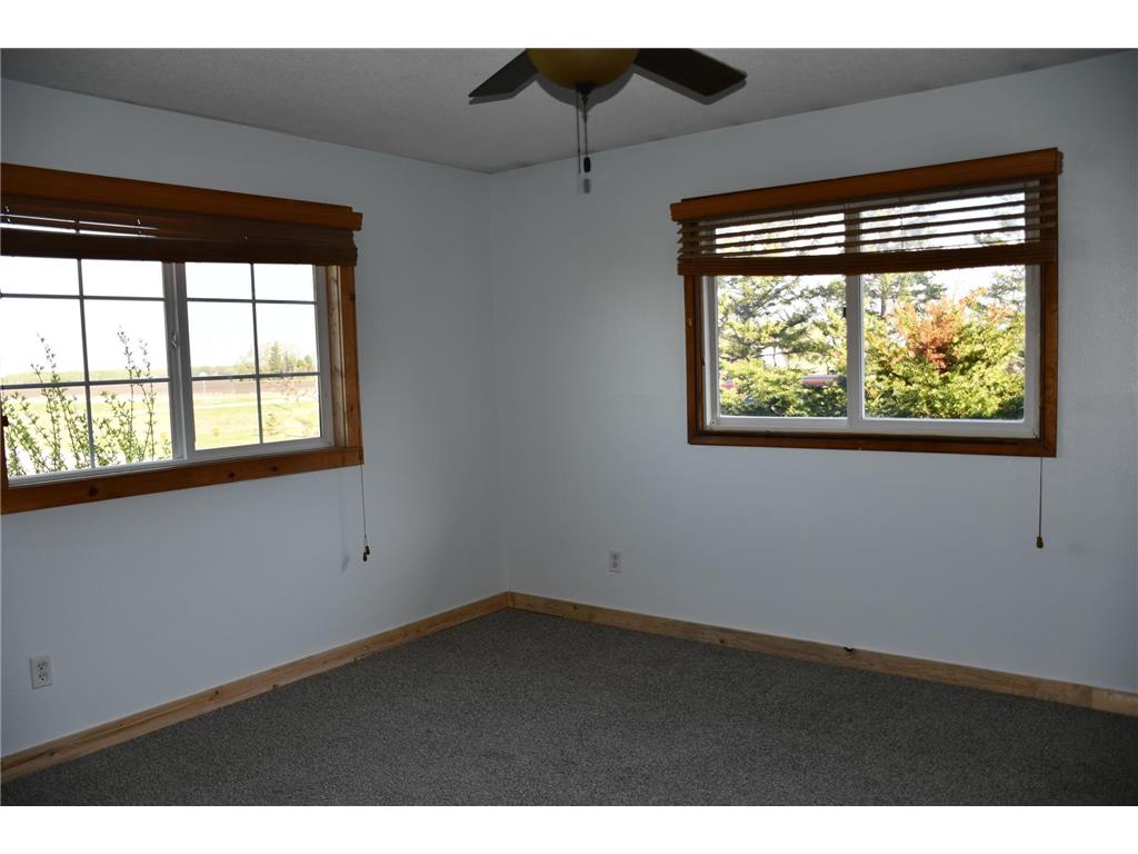 17976 120th Avenue NE North Twp MN 56701 6824986 image32