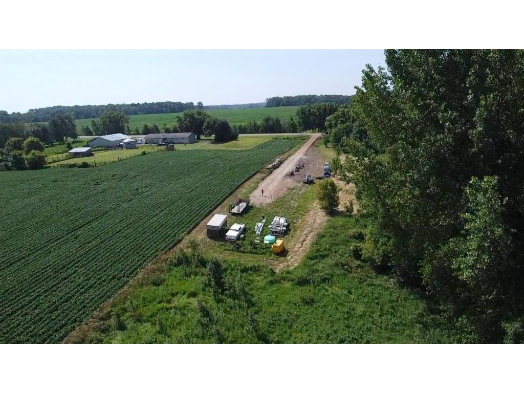 17976 320th St New Prague MN 56071 7035762 image1