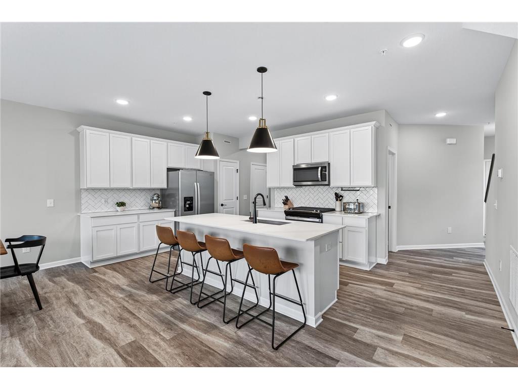 17986 Giants Way Lakeville MN 55044 7029772 image1