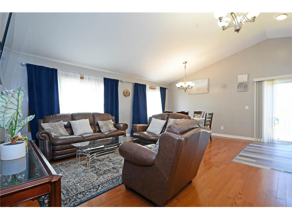 1799 Hilo Avenue N Oakdale MN 55128 7063282 image6