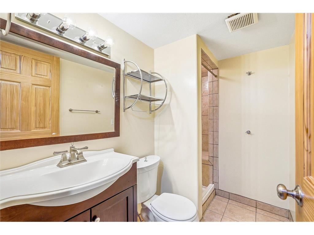 1799 Lindy Avenue Roseville MN 55113 6816472 image36