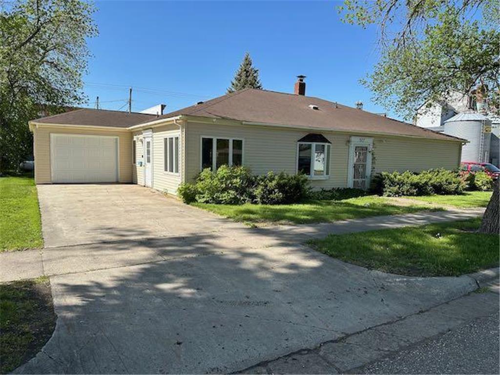 18 10th Street N Wheaton MN 56296 6550630 image1