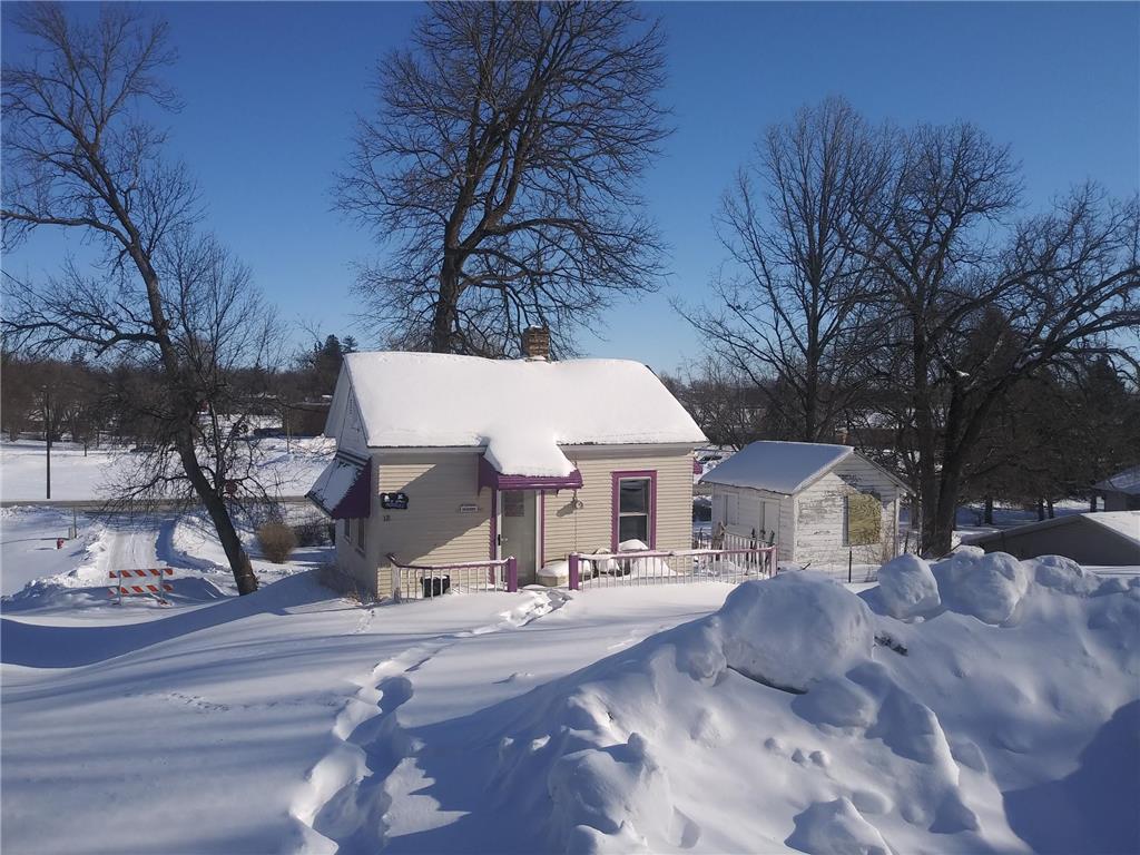 18 6th Avenue SW, Pelican Rapids, MN, 56572 MLS 6316024 Edina Realty