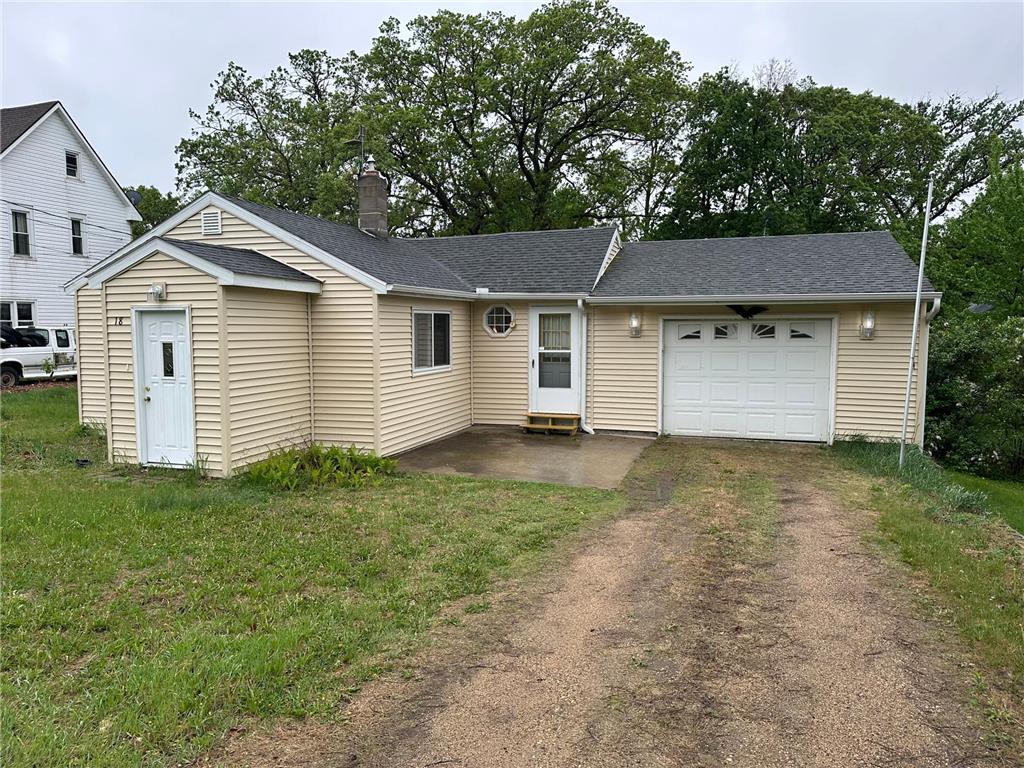 18 Cedar Street SE New London MN 56273 6727356 image1