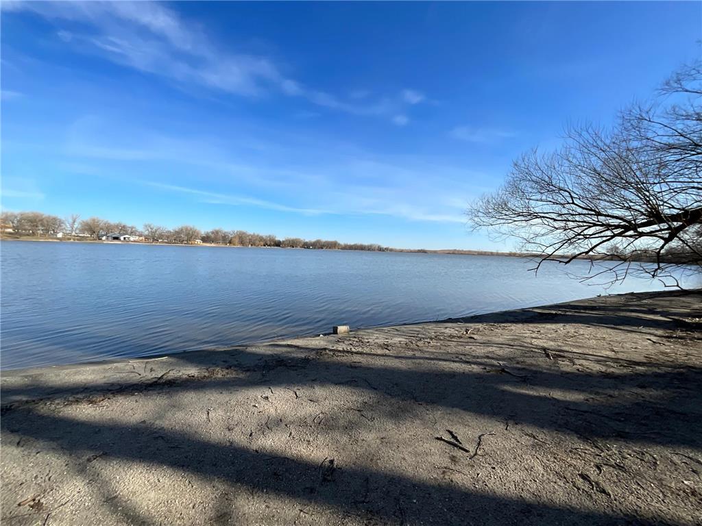 18 Cottonwood Lake Boulevard Windom MN 56101 - Cottonwood 6612967 image19