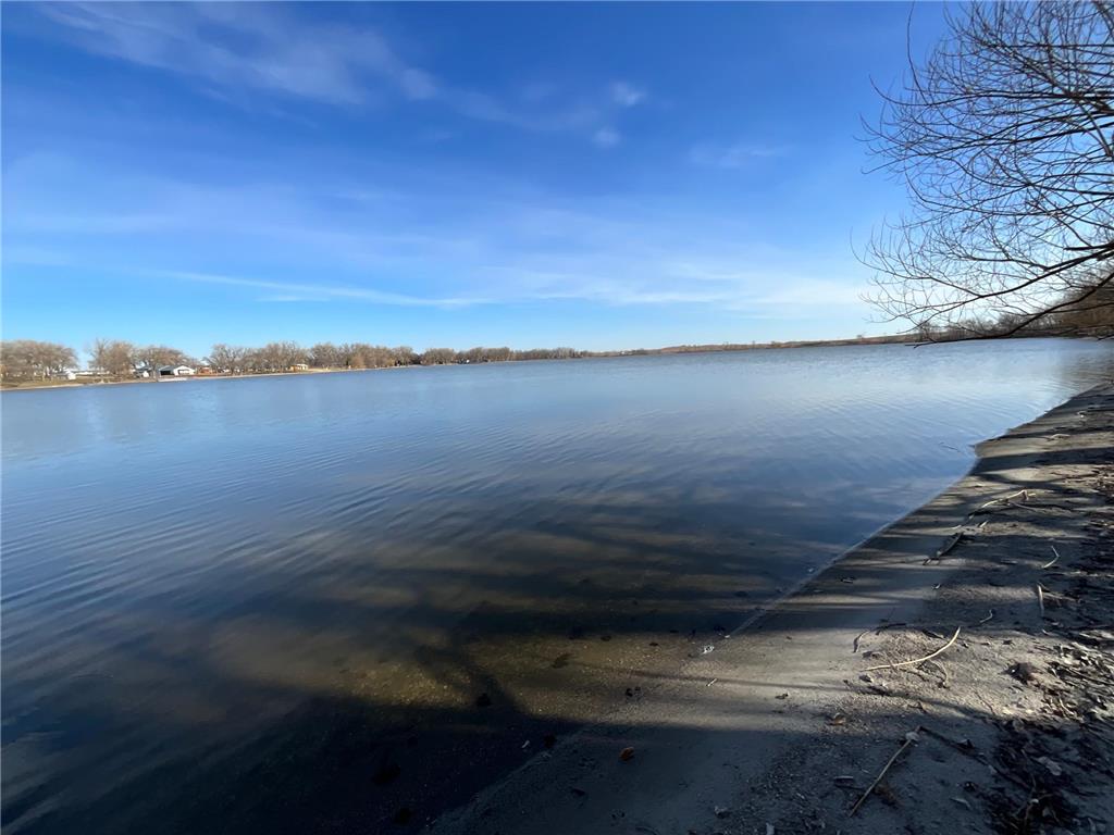 18 Cottonwood Lake Boulevard Windom MN 56101 - Cottonwood 6612967 image2