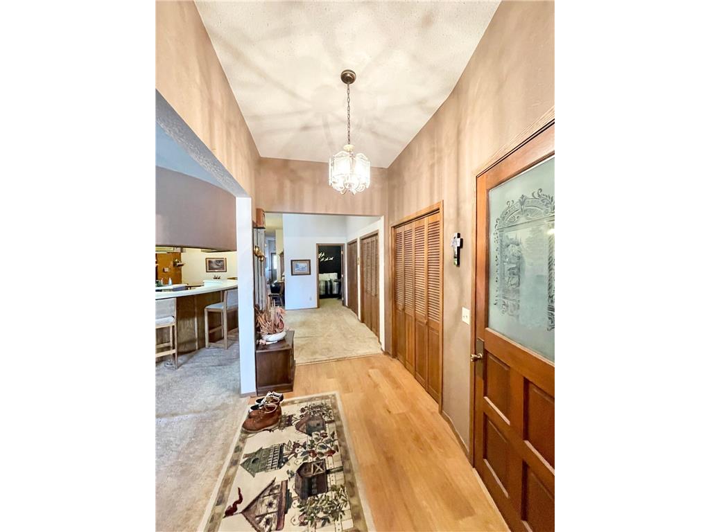 18 E Central Street Springfield MN 56087 7079886 image4