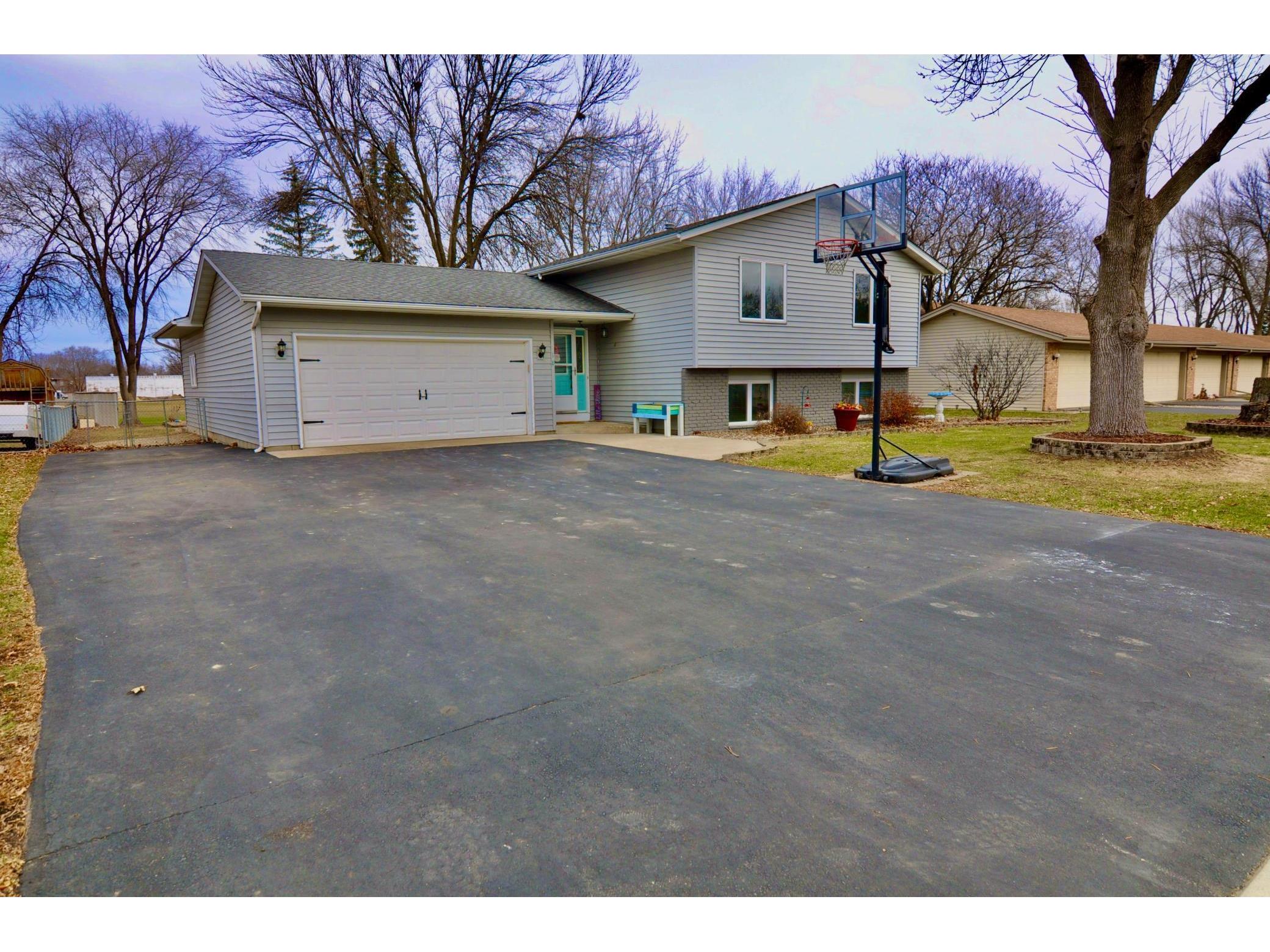 18 Hickory Street, Farmington, MN, 55024 MLS 6132840 Edina Realty