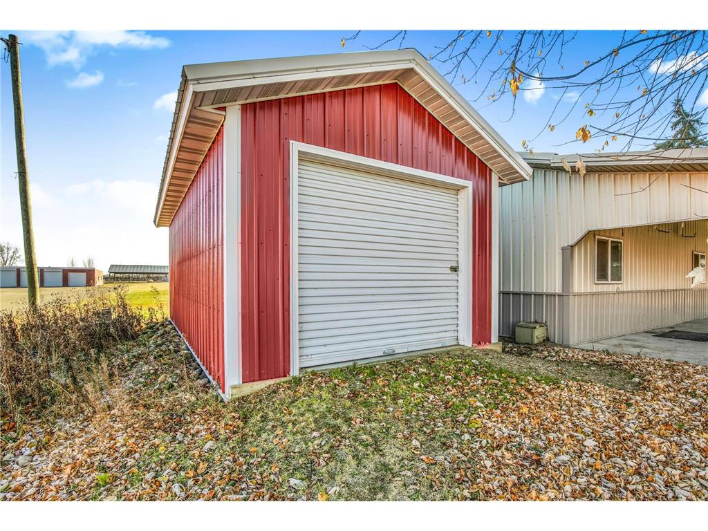 18 N Douglas Avenue Carlos MN 56319 6821827 image36