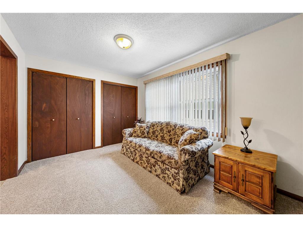 18 N Payne Street New Ulm MN 56073 7048716 image11