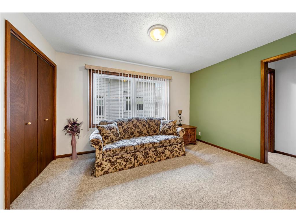 18 N Payne Street New Ulm MN 56073 7048716 image12