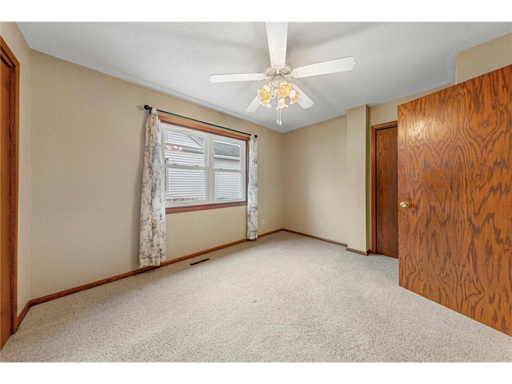 18 N Payne Street New Ulm MN 56073 7048716 image16