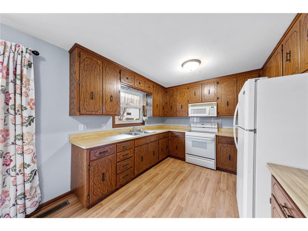 18 N Payne Street New Ulm MN 56073 7048716 image19