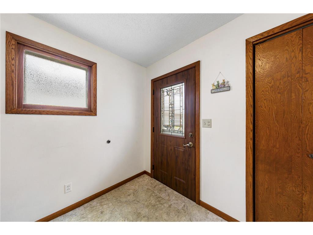 18 N Payne Street New Ulm MN 56073 7048716 image4