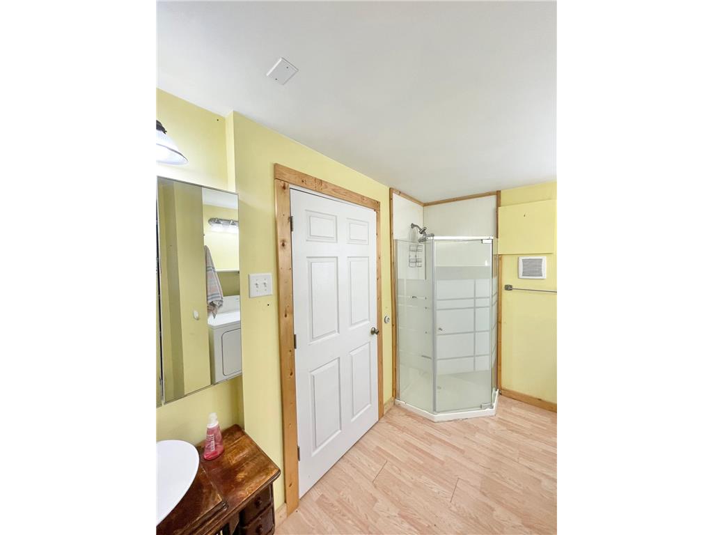 18 S Spring Avenue Springfield MN 56087 6804231 image16