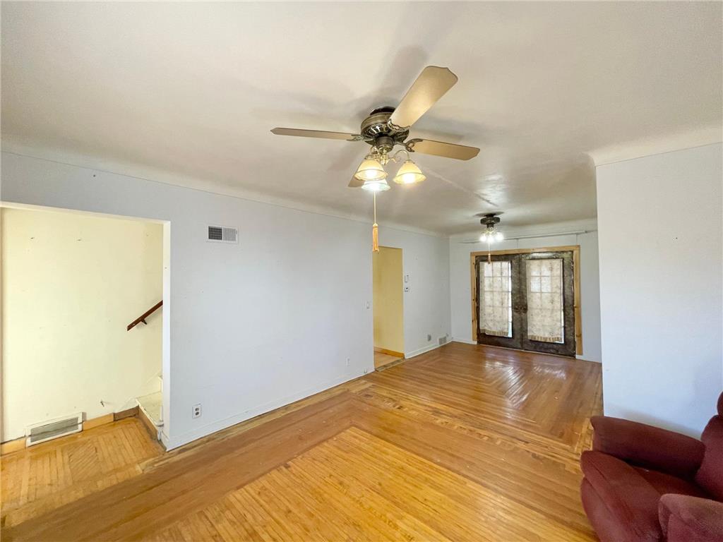 18 S Spring Avenue Springfield MN 56087 6804231 image18