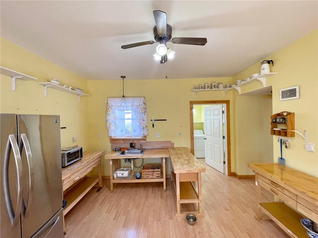 18 S Spring Avenue Springfield MN 56087 6804231 image7