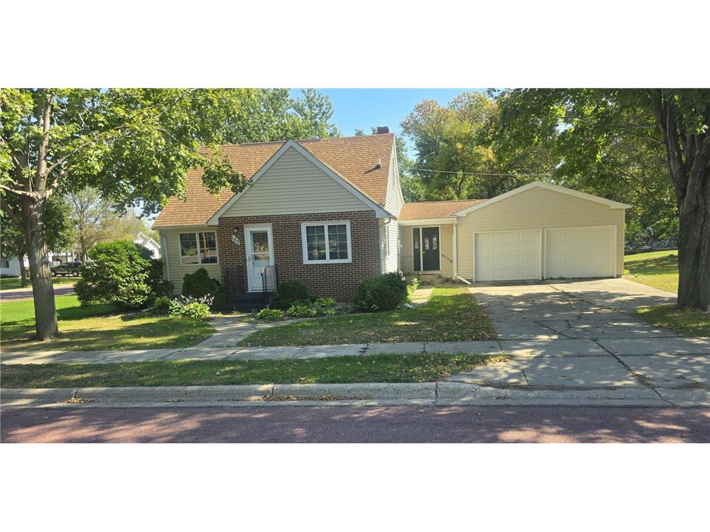 180 3rd Avenue NE Trimont MN 56176 6785280 image1