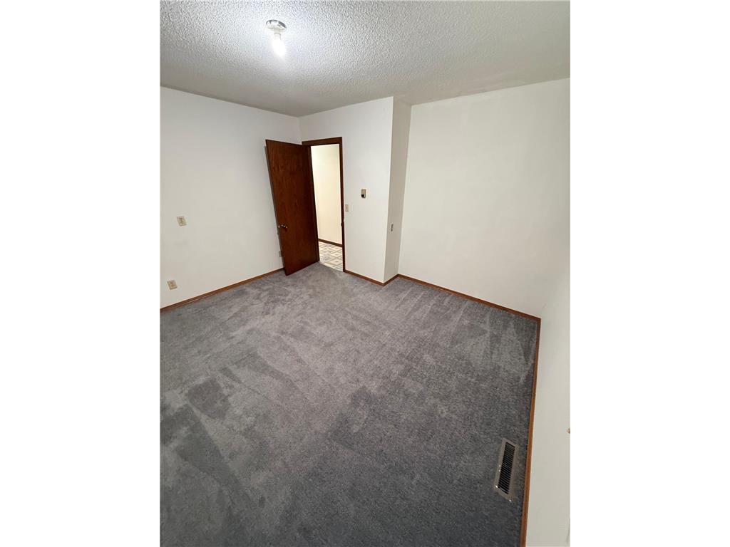 180 6th Street Walnut Grove MN 56180 7001872 image14