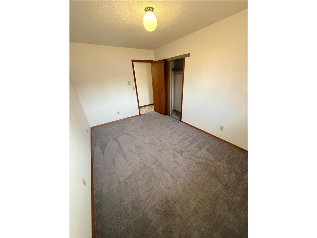 180 6th Street Walnut Grove MN 56180 7001872 image16