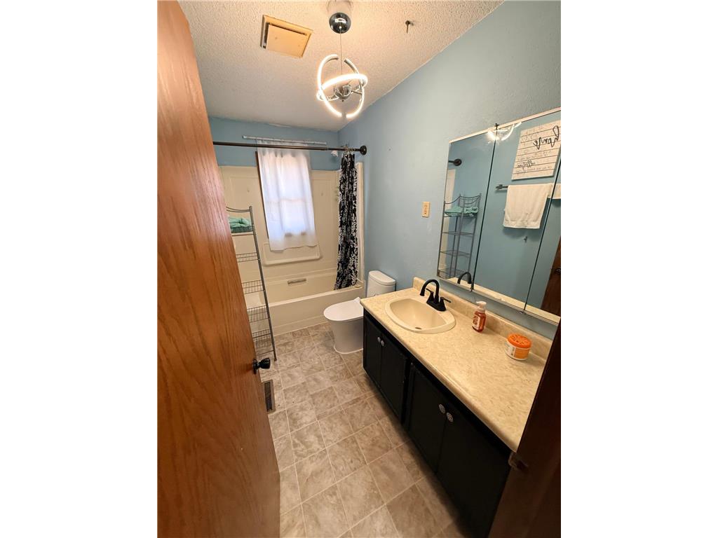 180 6th Street Walnut Grove MN 56180 7001872 image18