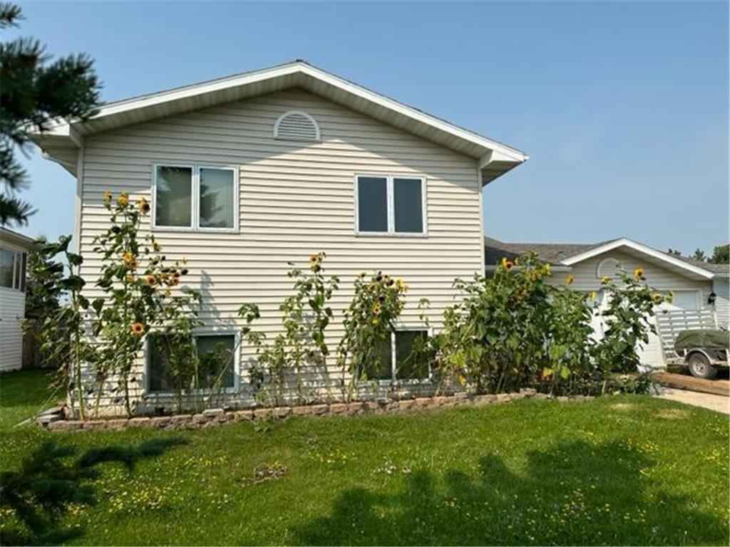 180 Liberty Drive NE, Blackduck, MN 56630 MLS 6423549 Edina Realty