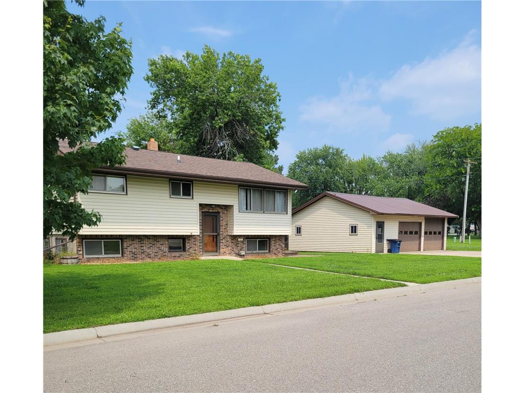 180 Maple Street Dawson MN 56232 6766326 image1