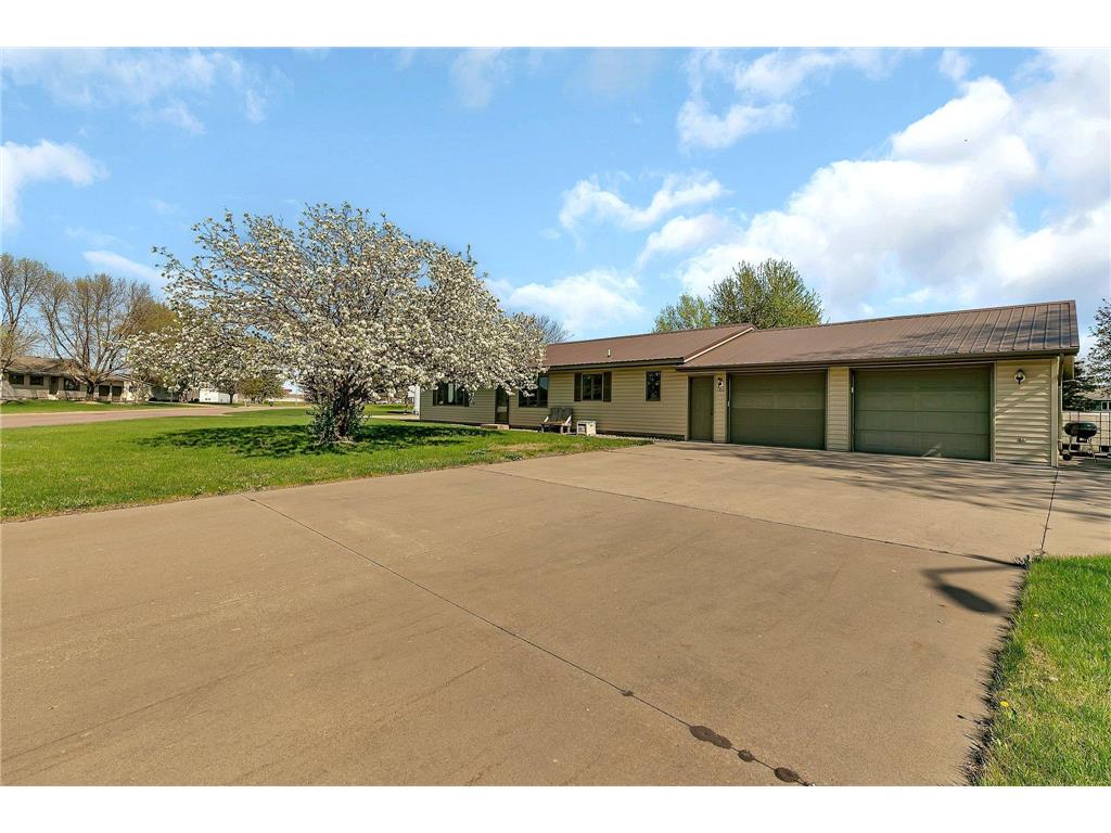 180 Meadowlark Lane SW Melrose MN 56352 6710972 image1