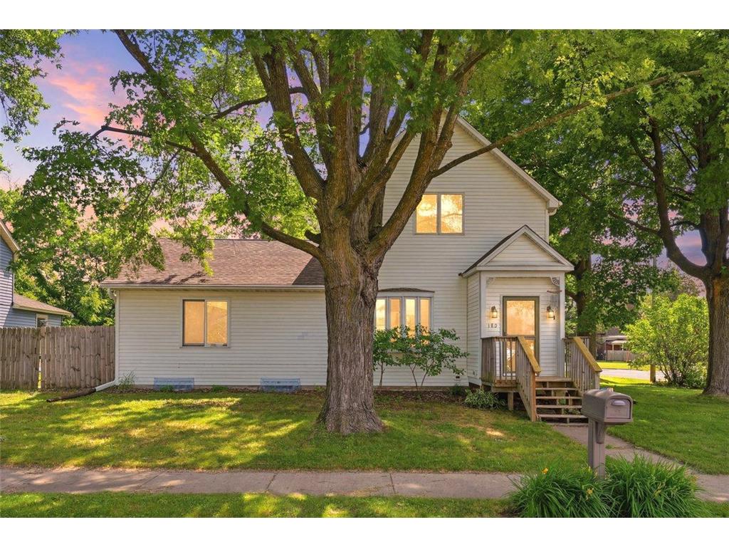 180 S Plum Street Ellsworth WI 54011 7095396 image1