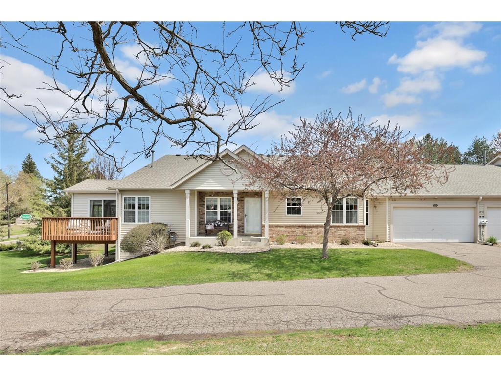 180 Wedgewood Drive Mahtomedi MN 55115 7056321 image1