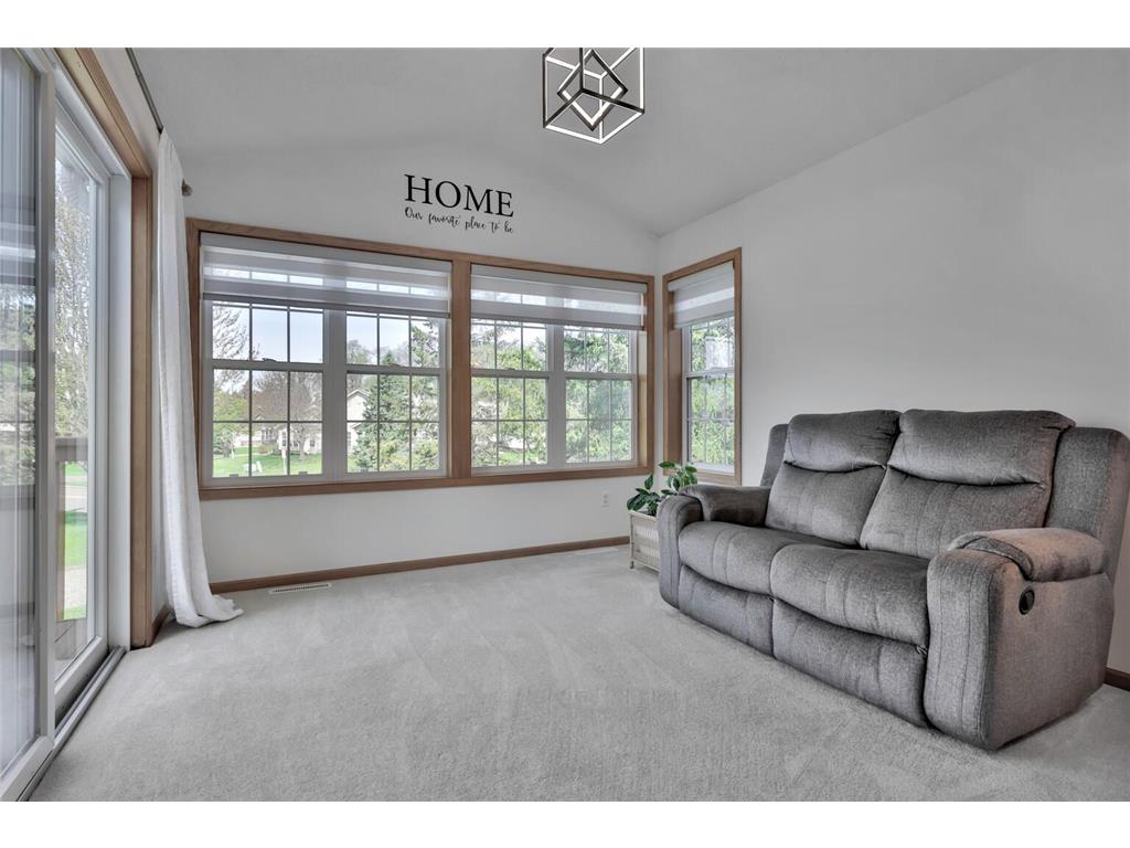 180 Wedgewood Drive Mahtomedi MN 55115 7056321 image11