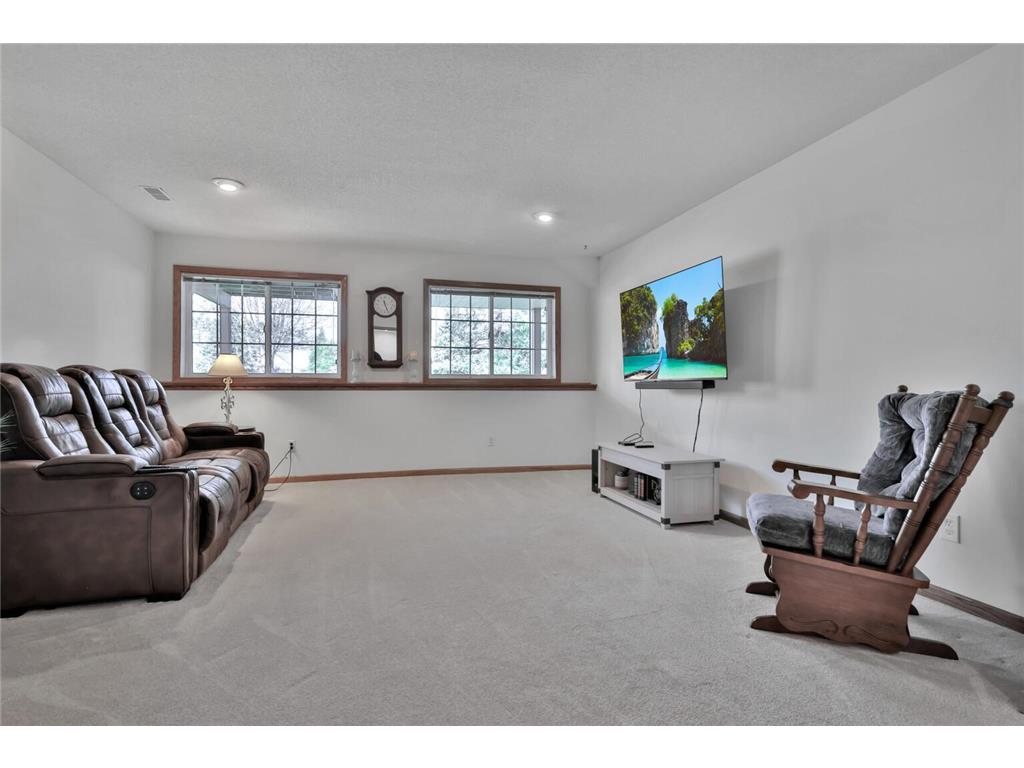180 Wedgewood Drive Mahtomedi MN 55115 7056321 image23