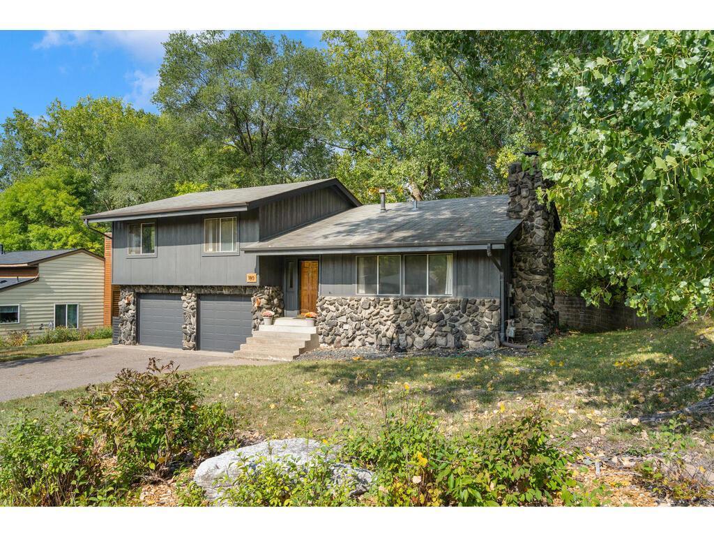 180 Woodridge Drive Vadnais Heights MN 55127 6435938 image1