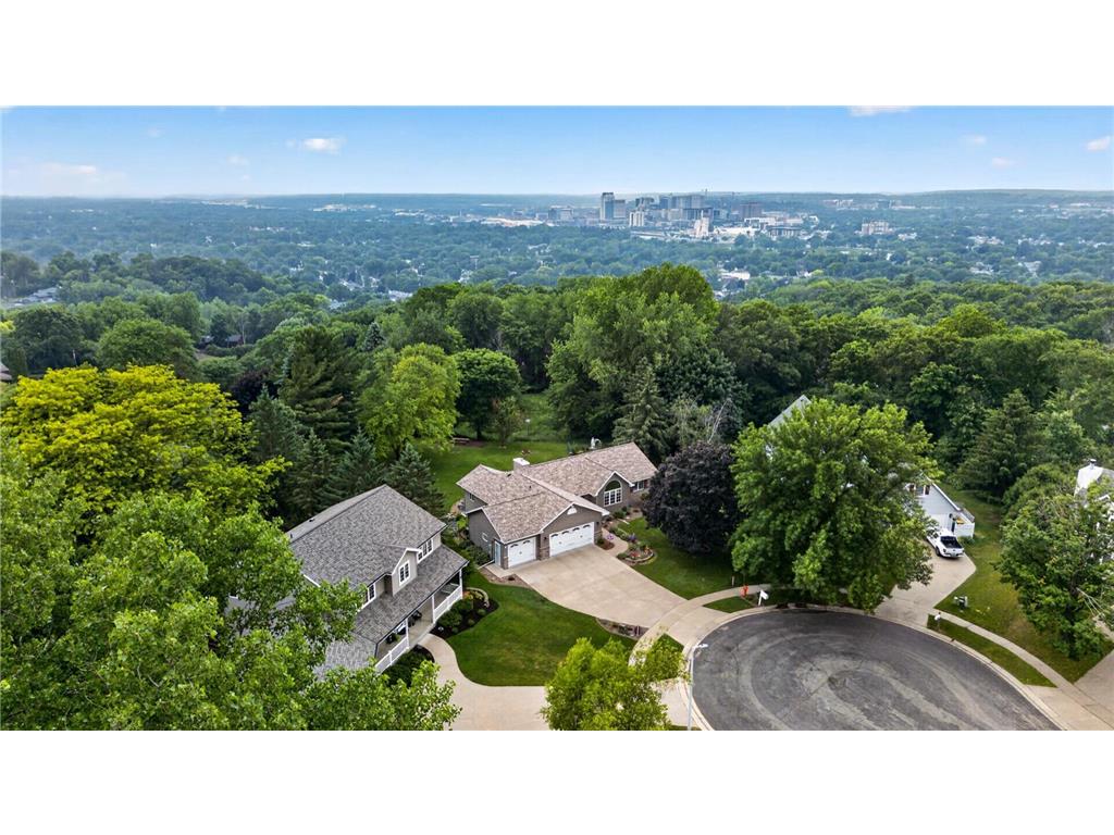 1800 13th Avenue NE Rochester MN 55906 7082377 image1