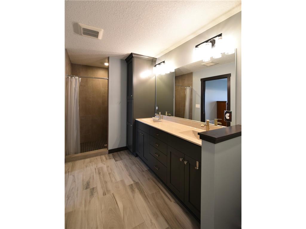 1800 20th Avenue Circle NE Kasson MN 55944 6824088 image33