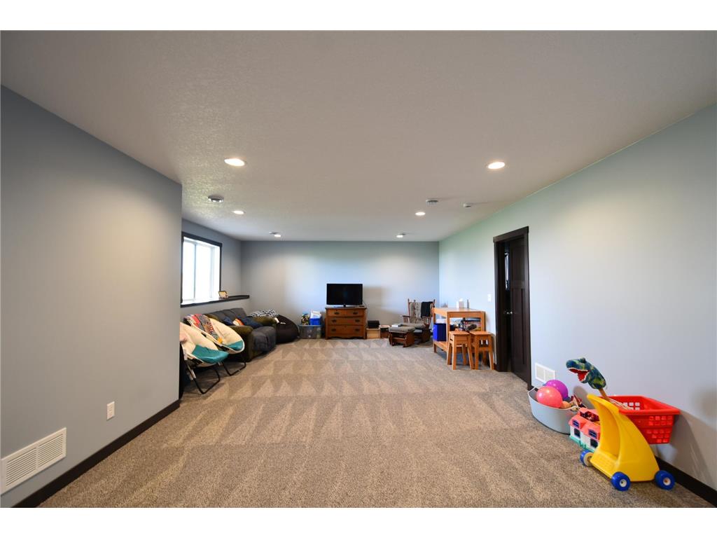 1800 20th Avenue Circle NE Kasson MN 55944 6824088 image38