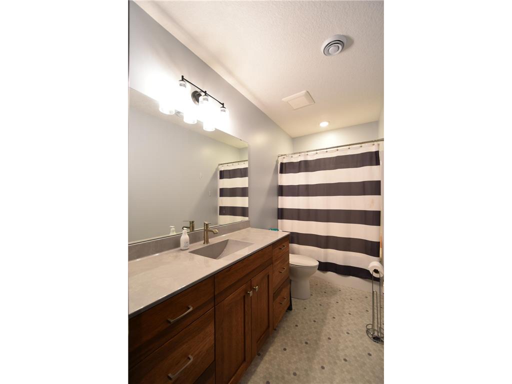 1800 20th Avenue Circle NE Kasson MN 55944 6824088 image45