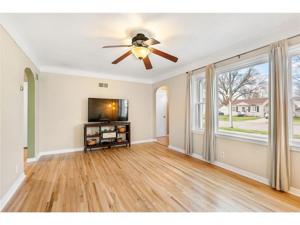 1800 2nd Avenue SE Austin MN 55912 7056339 image10
